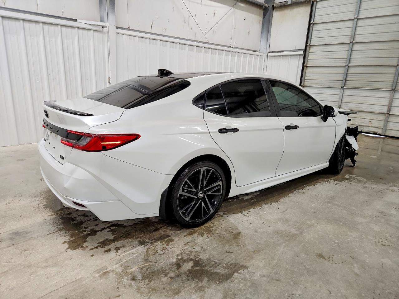 2025 TOYOTA CAMRY XSE — снимка 3