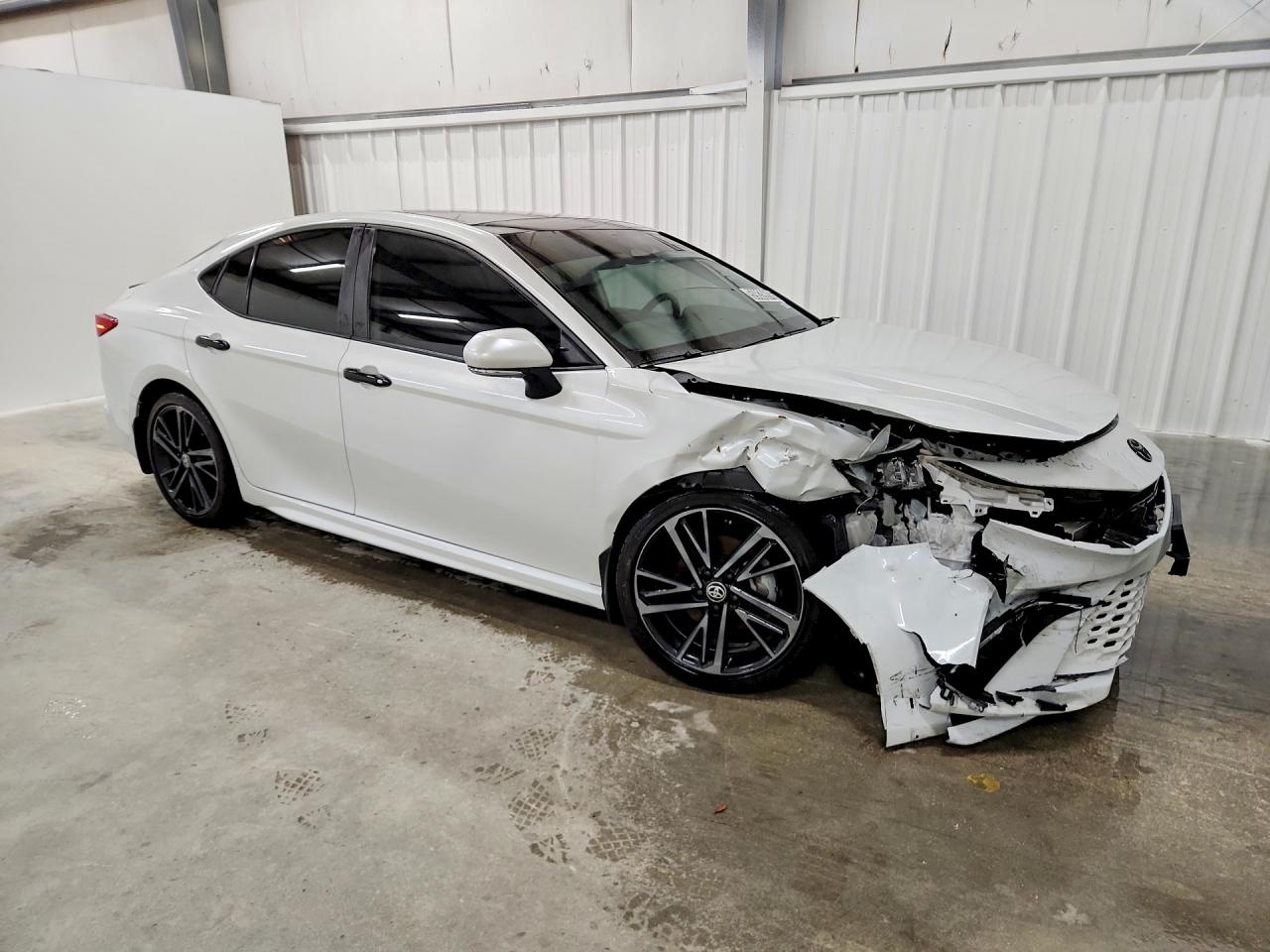 2025 TOYOTA CAMRY XSE — снимка 4