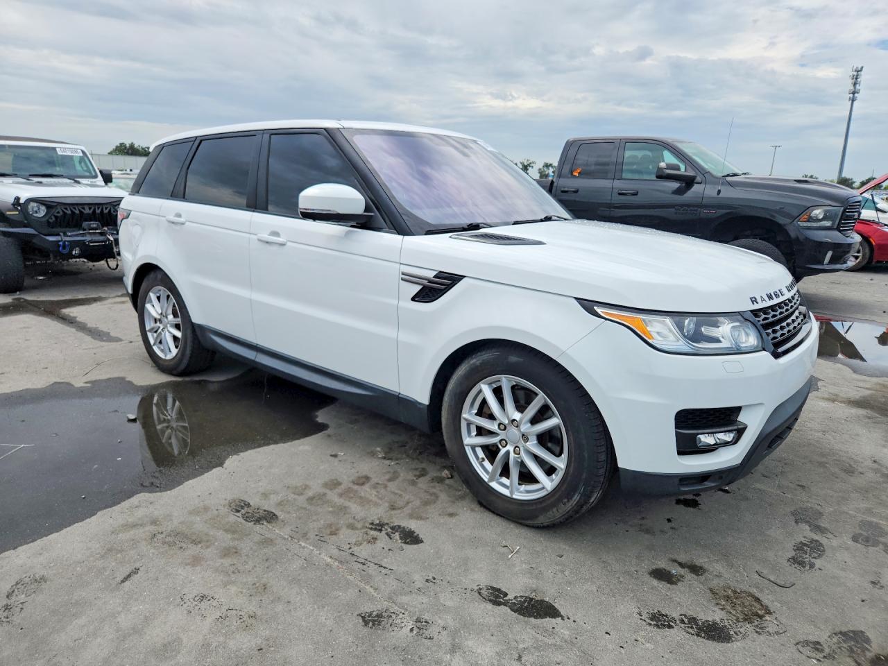 2016 LAND ROVER RANGE ROVER SPORT SE — снимка 4