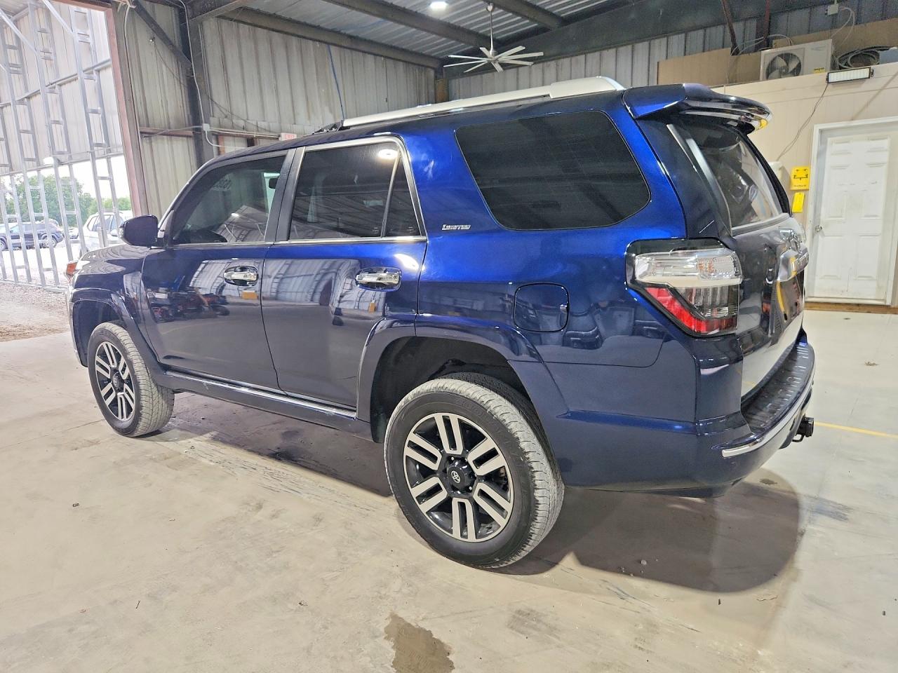 2022 TOYOTA 4RUNNER LIMITED — снимка 2