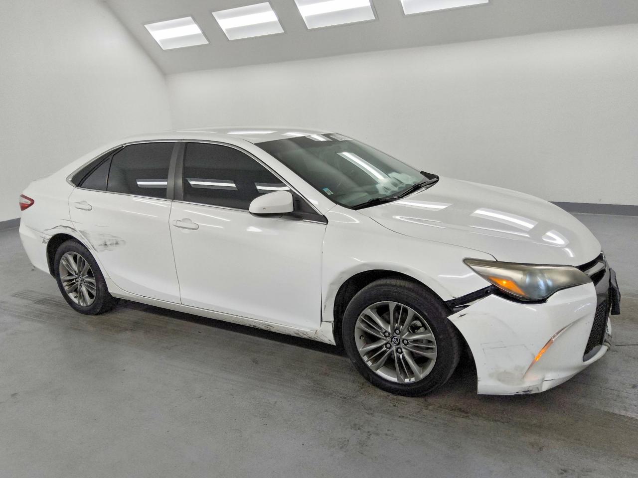 2017 TOYOTA CAMRY SE — снимка 4