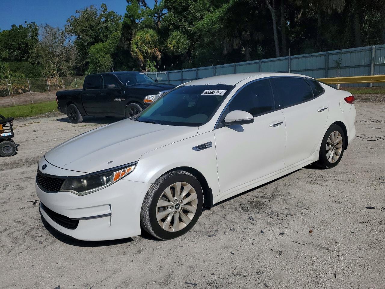 2017 KIA OPTIMA EX