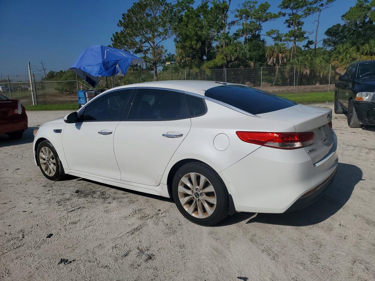 2017 KIA OPTIMA EX — снимка 2