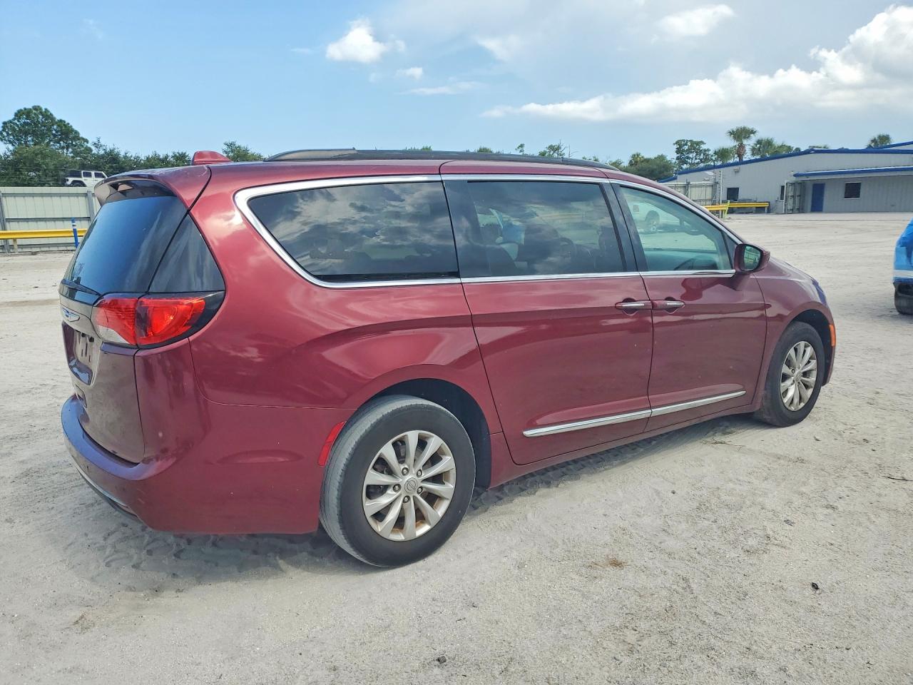 2017 CHRYSLER PACIFICA TOURING L — снимка 3