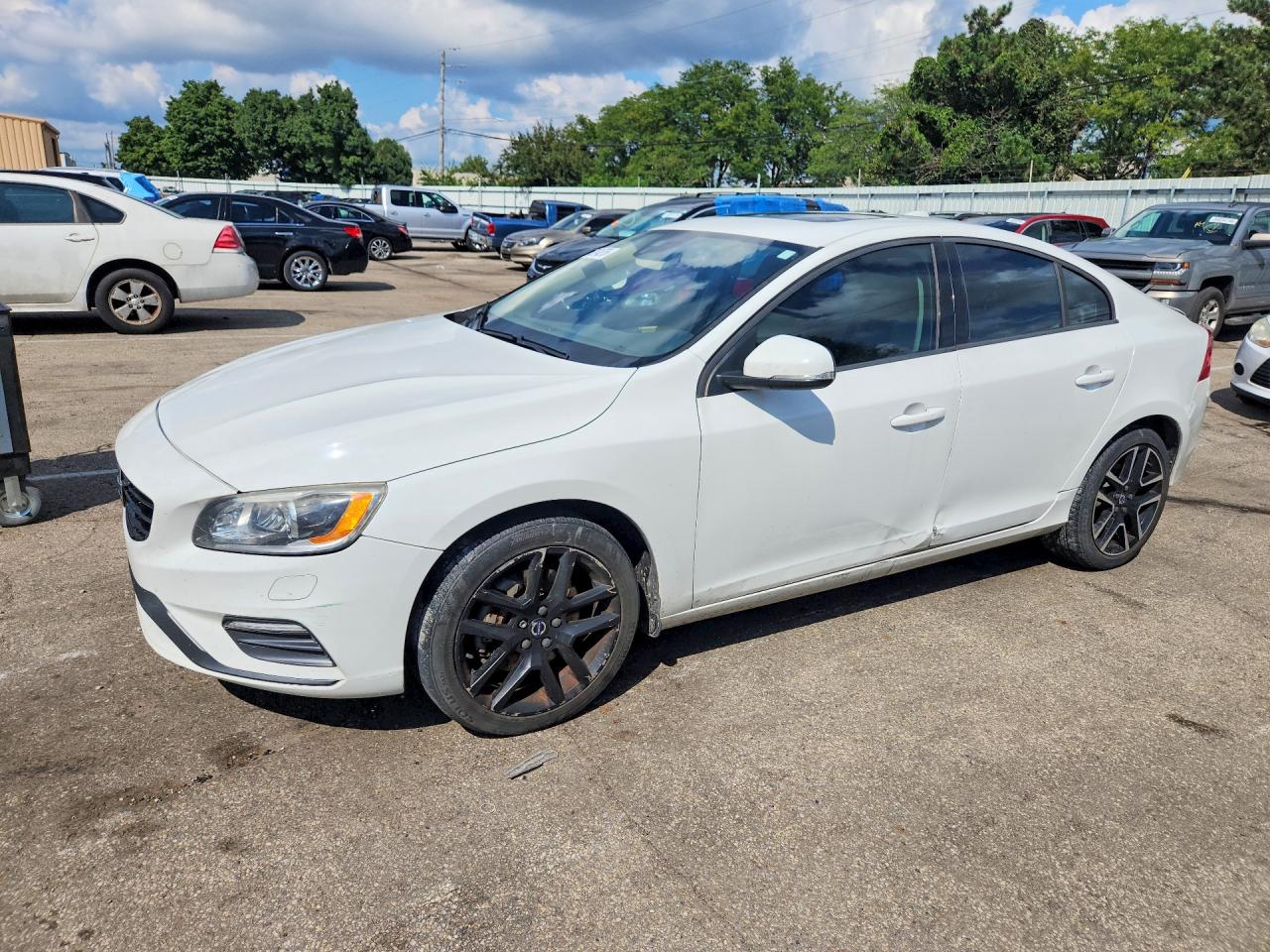 2017 VOLVO S60 DYNAMIC