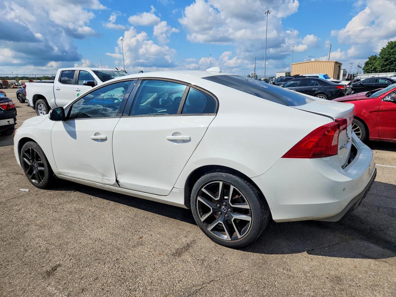 2017 VOLVO S60 DYNAMIC — снимка 2