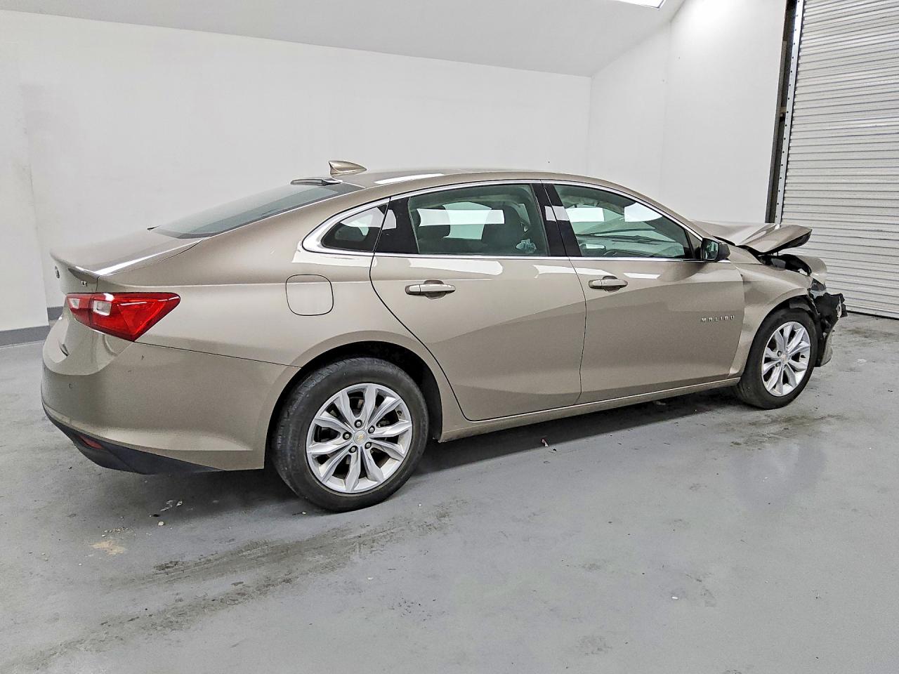2023 CHEVROLET MALIBU LT — снимка 3