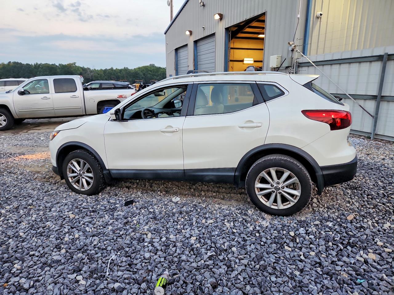 2019 NISSAN ROGUE SPORT SV — снимка 2