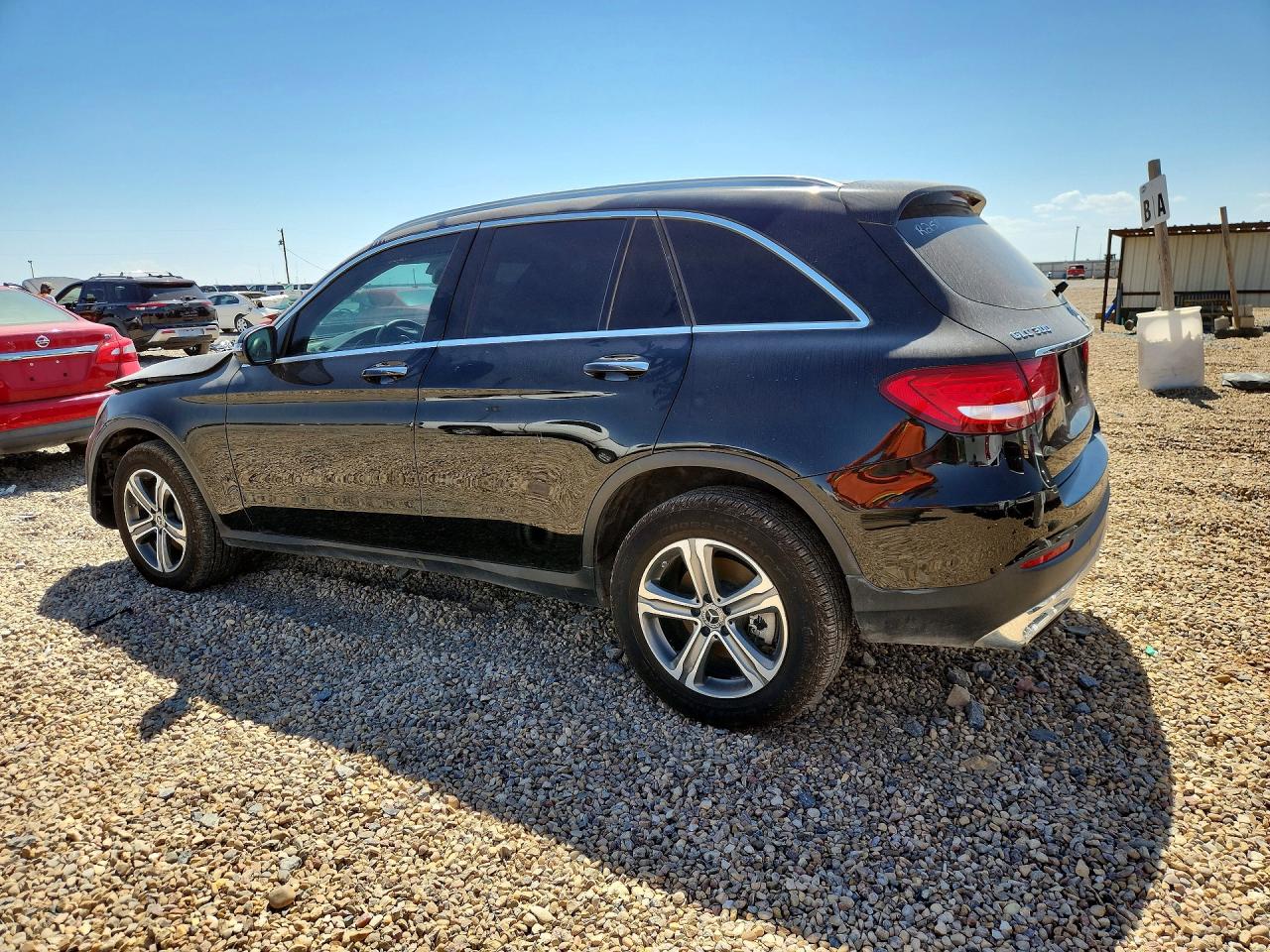 2019 MERCEDES-BENZ GLC 300 — снимка 2