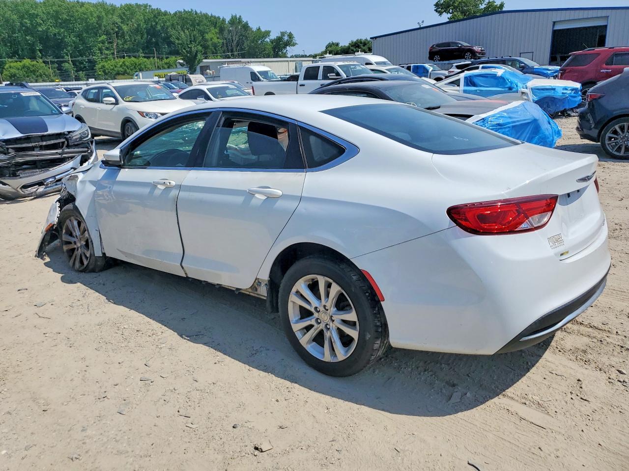 2016 CHRYSLER 200 — снимка 2