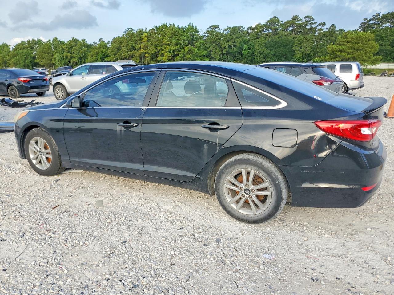 2017 HYUNDAI SONATA SE — снимка 2