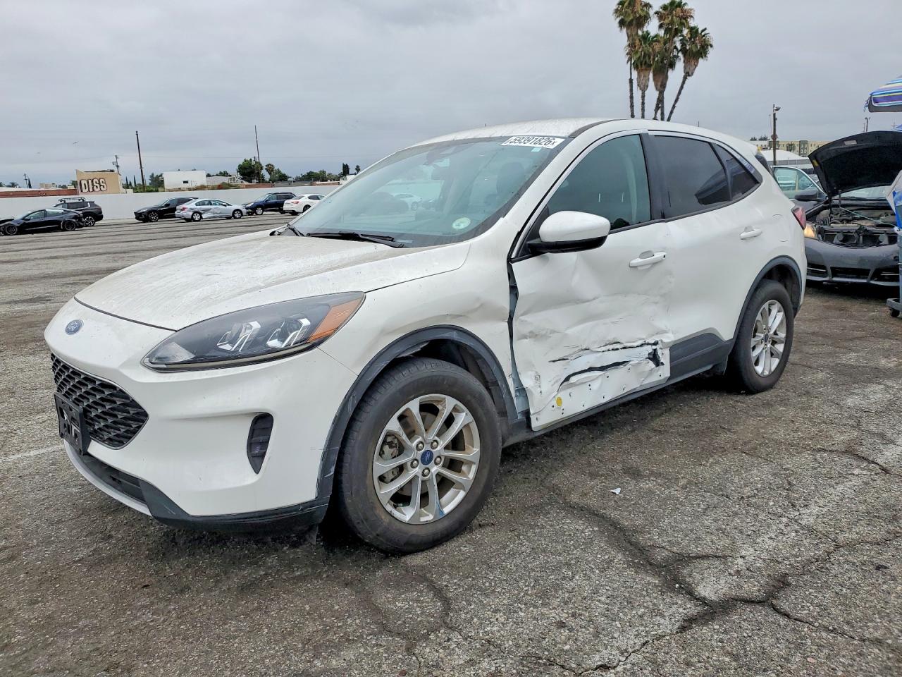 2020 FORD ESCAPE SE