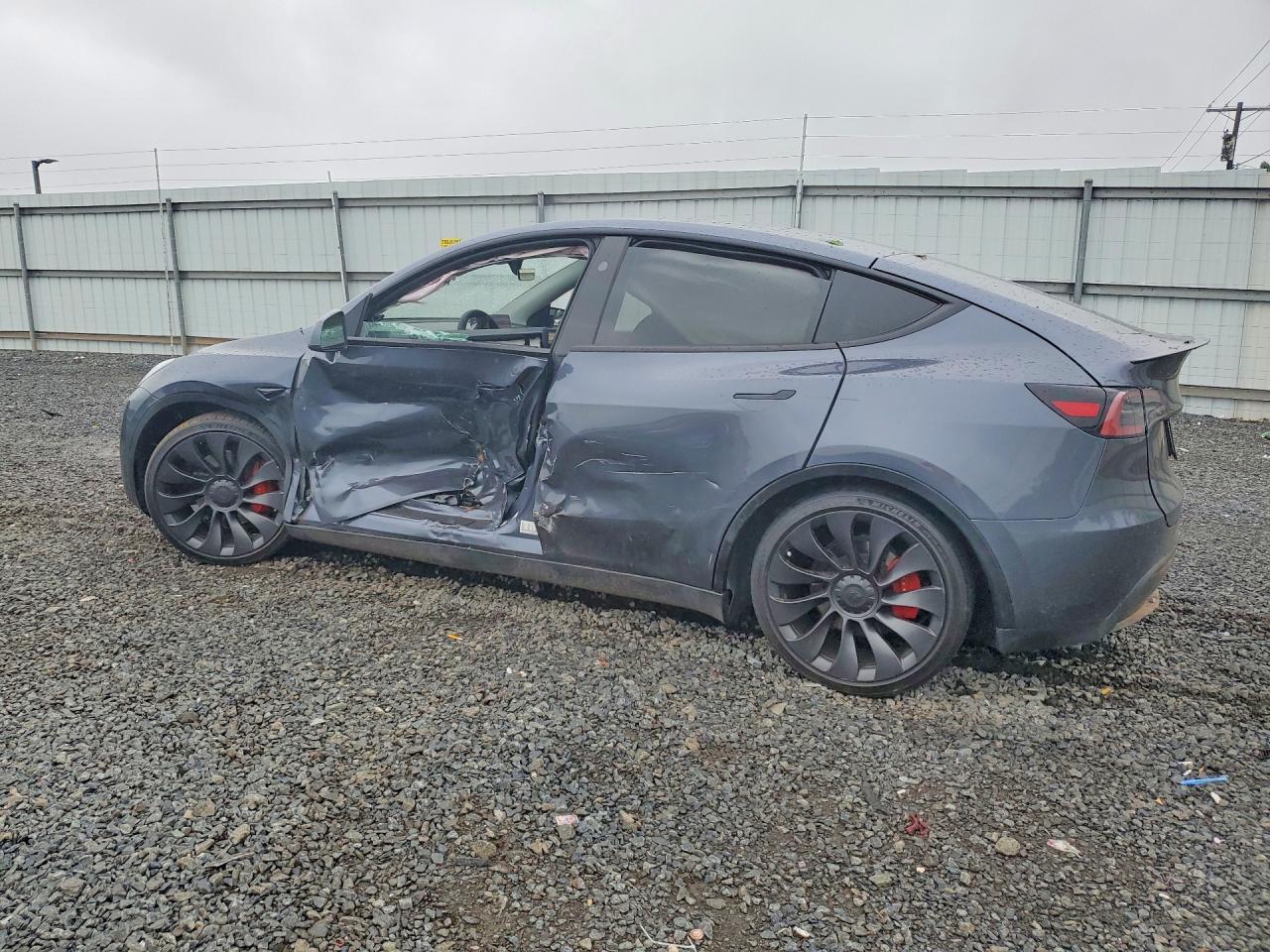 2023 TESLA MODEL Y — снимка 2