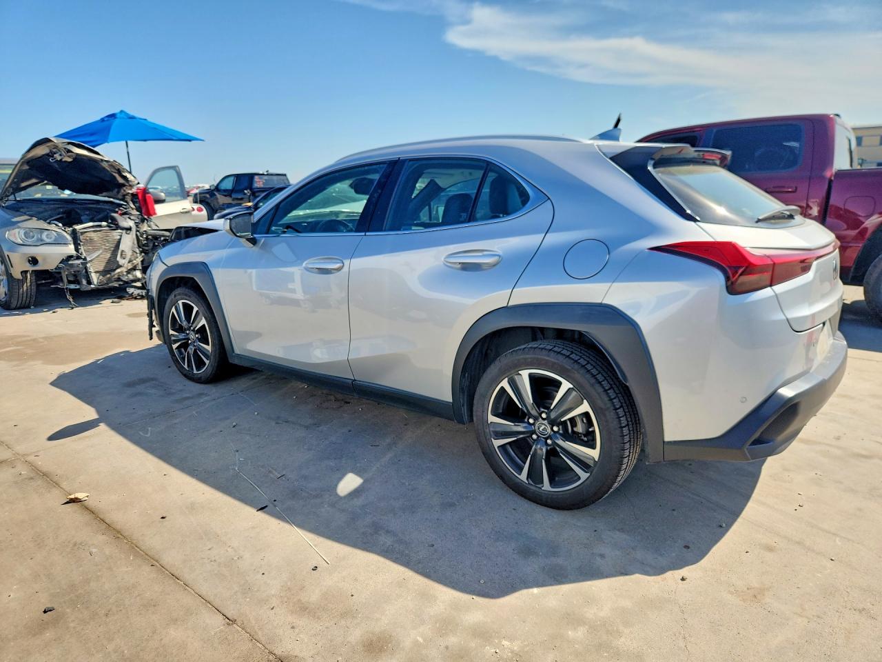 2019 LEXUS UX 200 — снимка 2