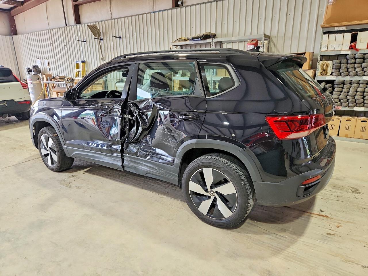 2024 VOLKSWAGEN TAOS S — снимка 2