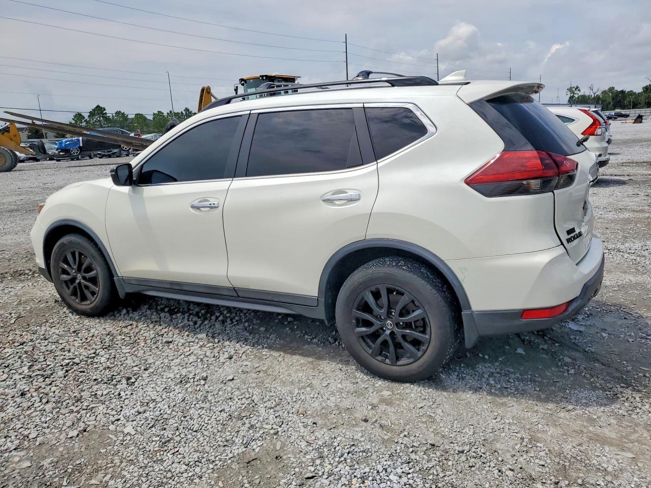 2018 NISSAN ROGUE SV — снимка 2