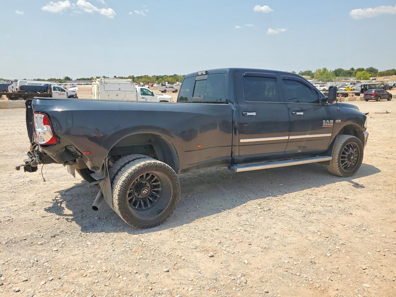 2015 RAM 3500 SLT — снимка 3