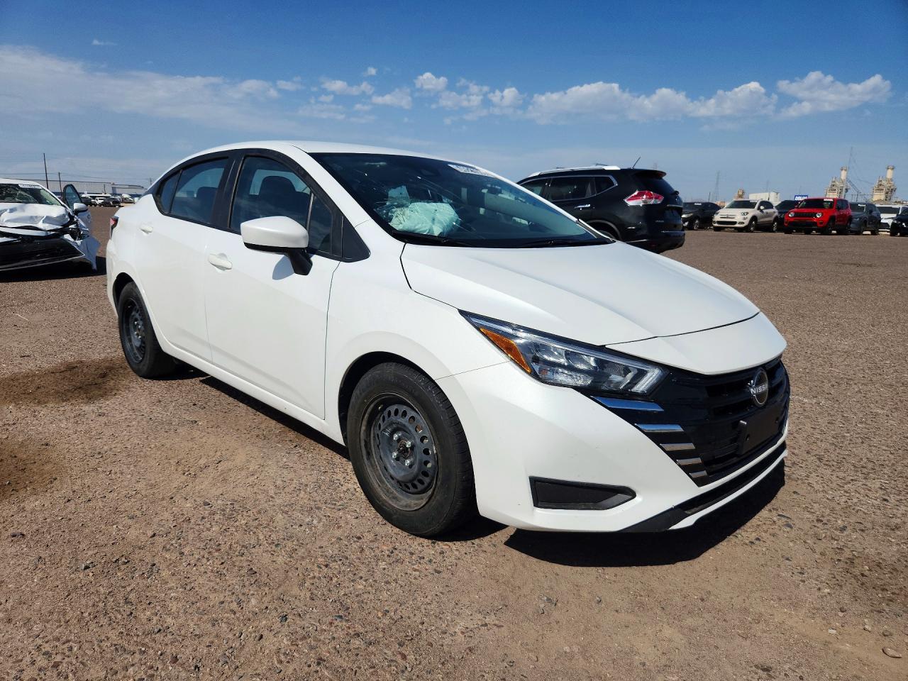 2025 NISSAN VERSA SV — снимка 4