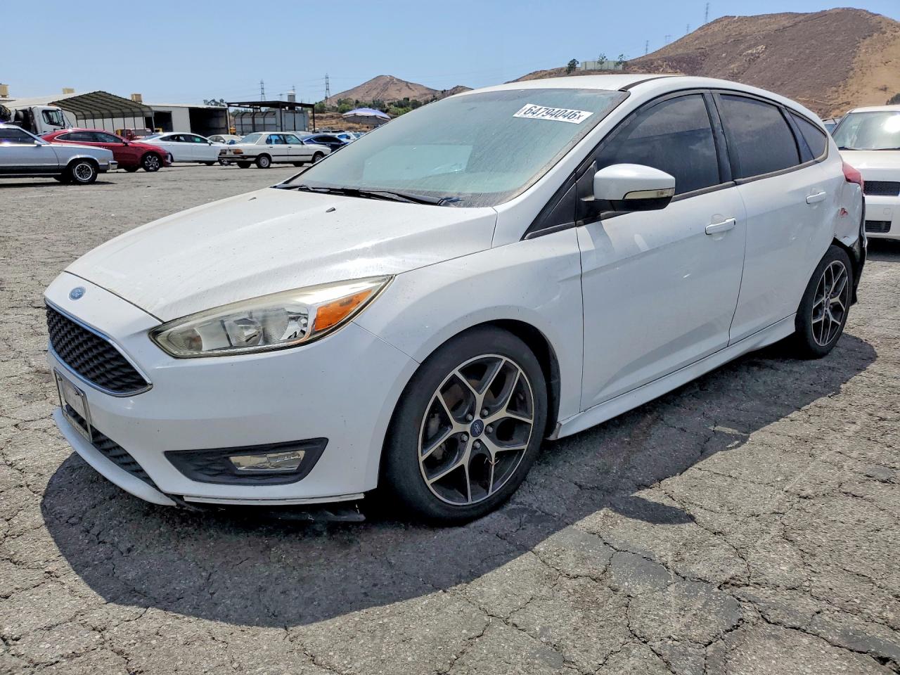 2015 FORD FOCUS SE