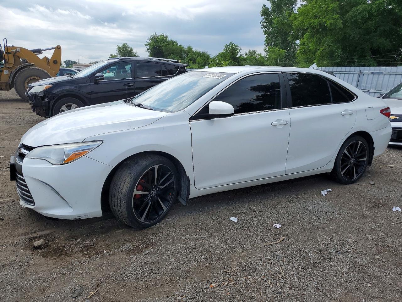 2017 TOYOTA CAMRY LE
