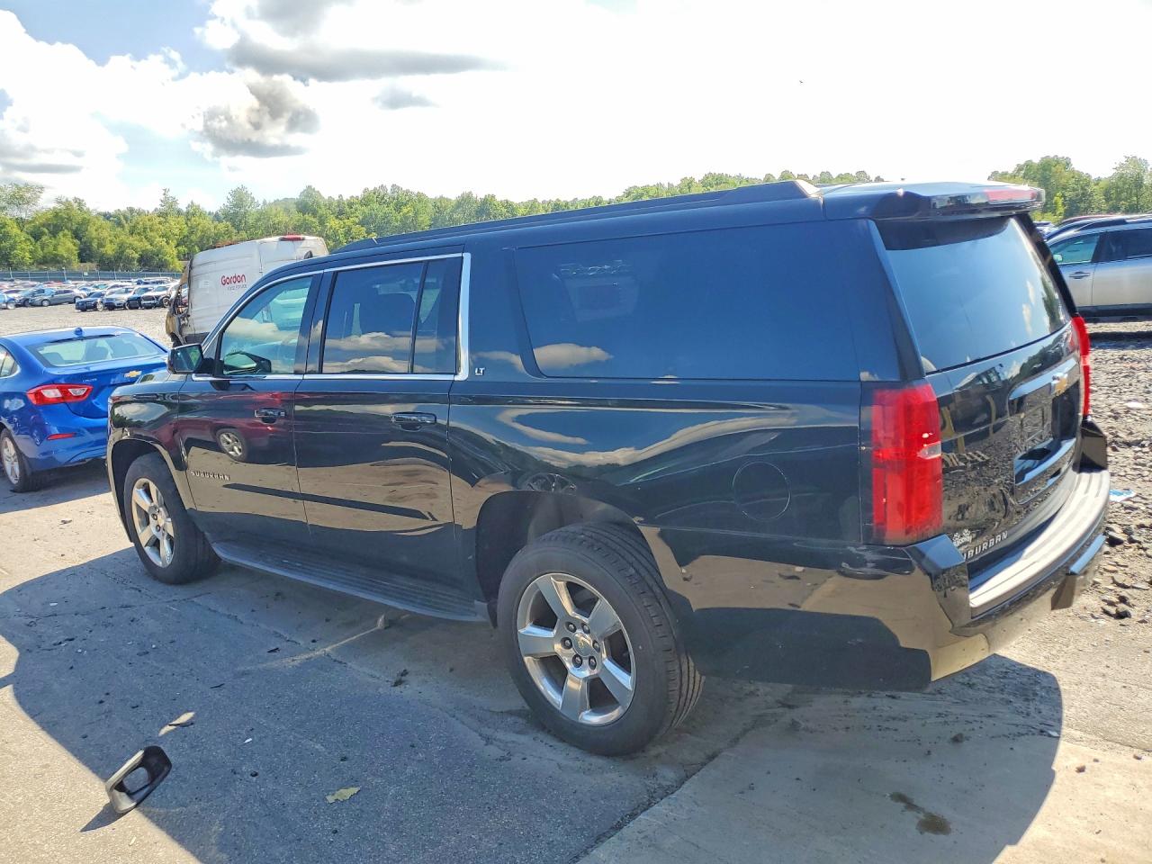2018 CHEVROLET SUBURBAN K1500 LT — снимка 2