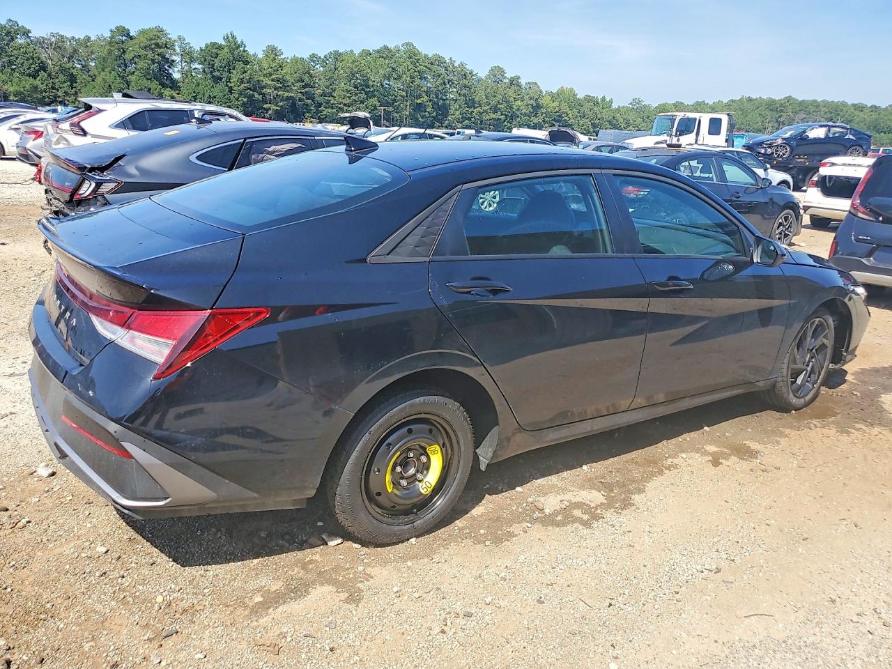 2026 HYUNDAI ELANTRA SEL SPORT — снимка 3
