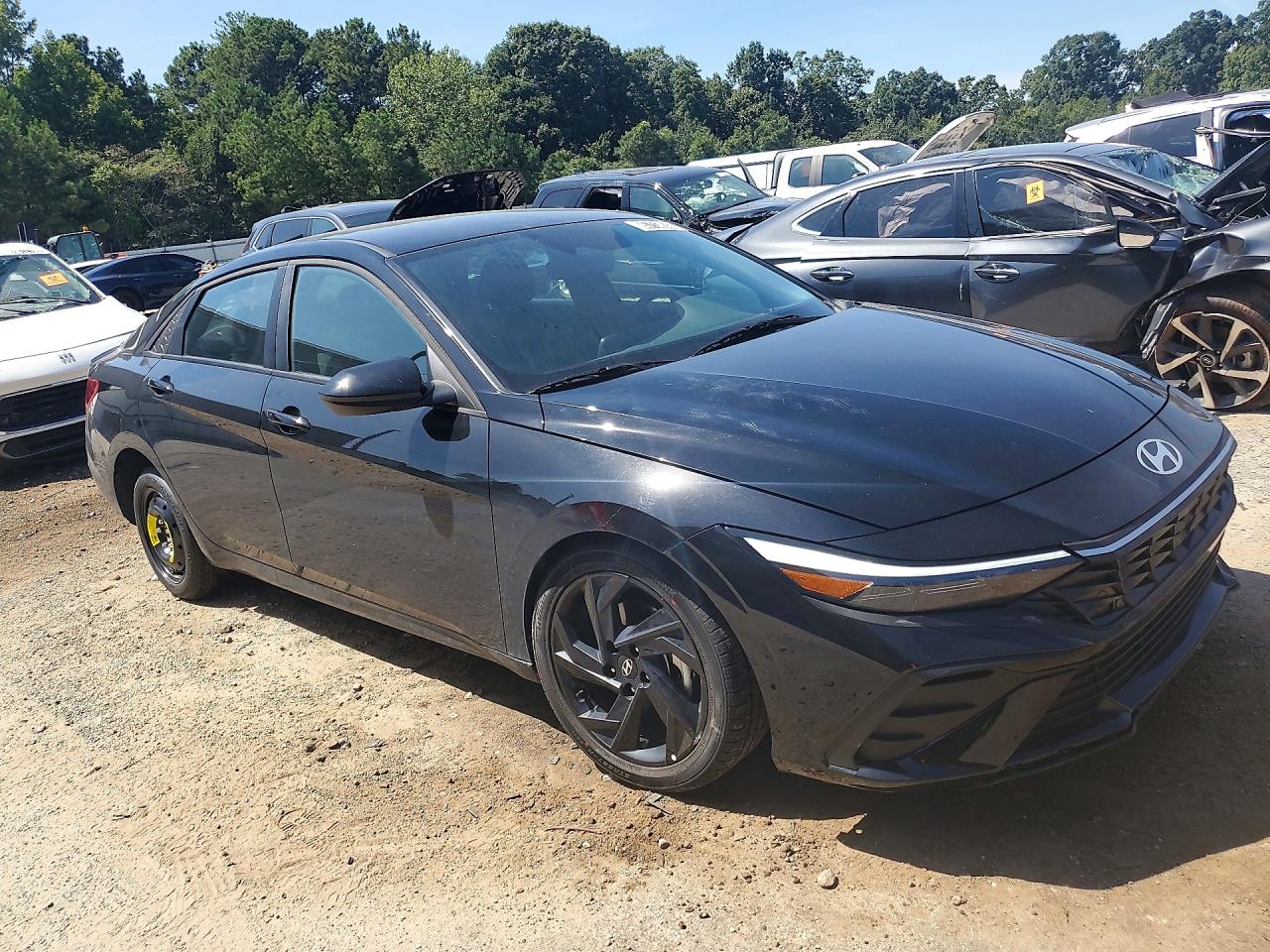 2026 HYUNDAI ELANTRA SEL SPORT — снимка 4