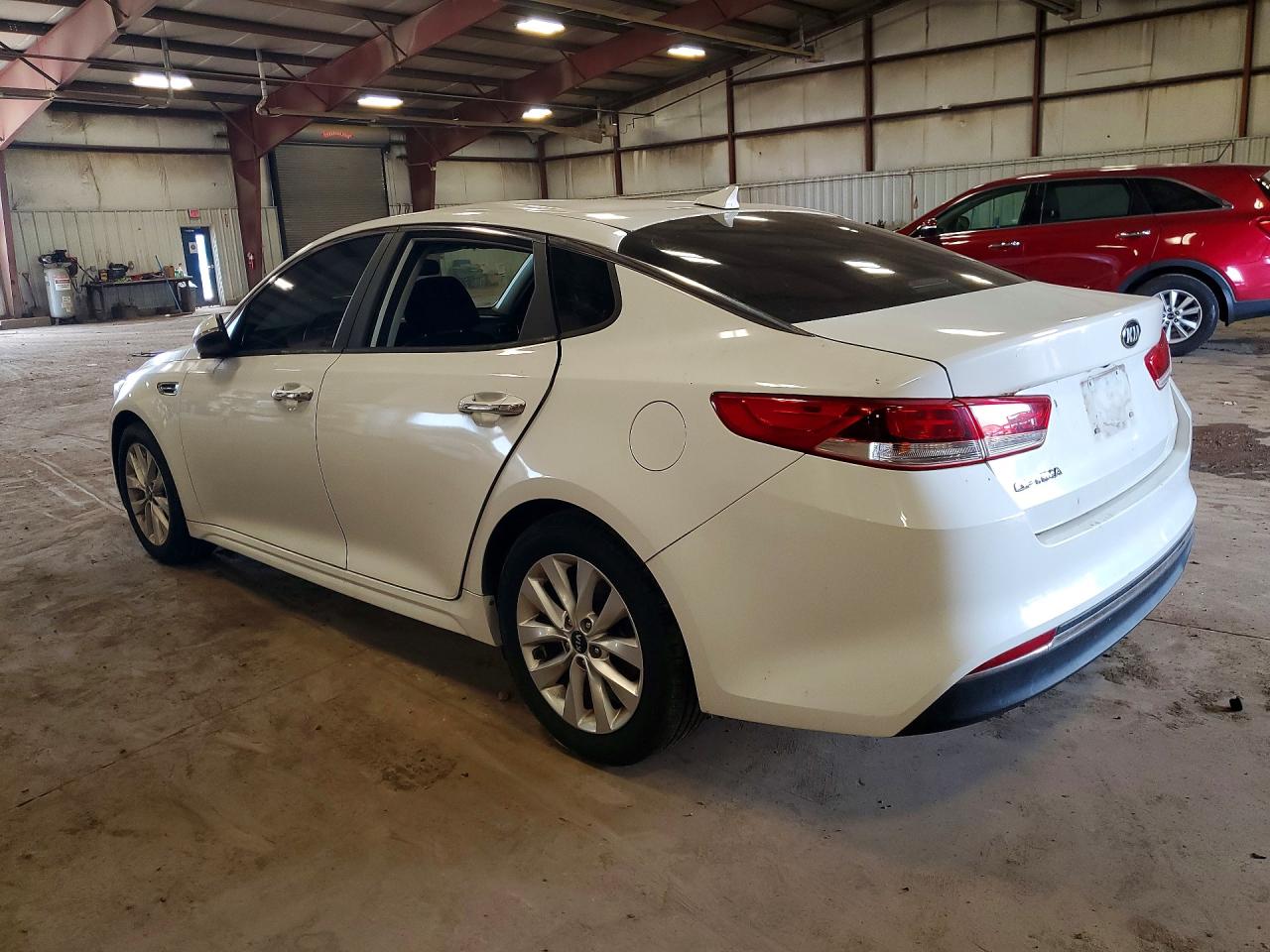 2016 KIA OPTIMA LX — снимка 2