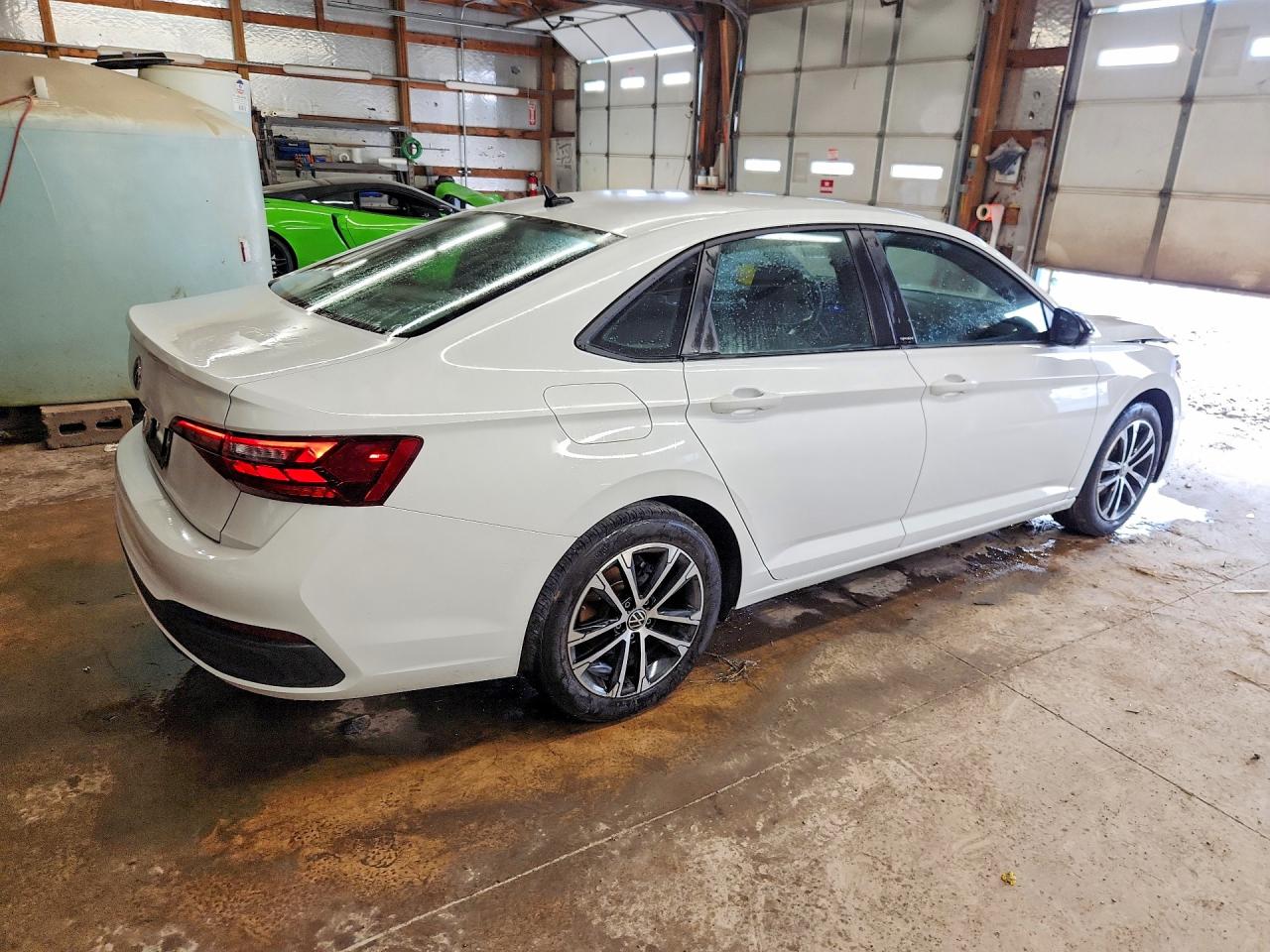 2024 VOLKSWAGEN JETTA SPORT — снимка 3