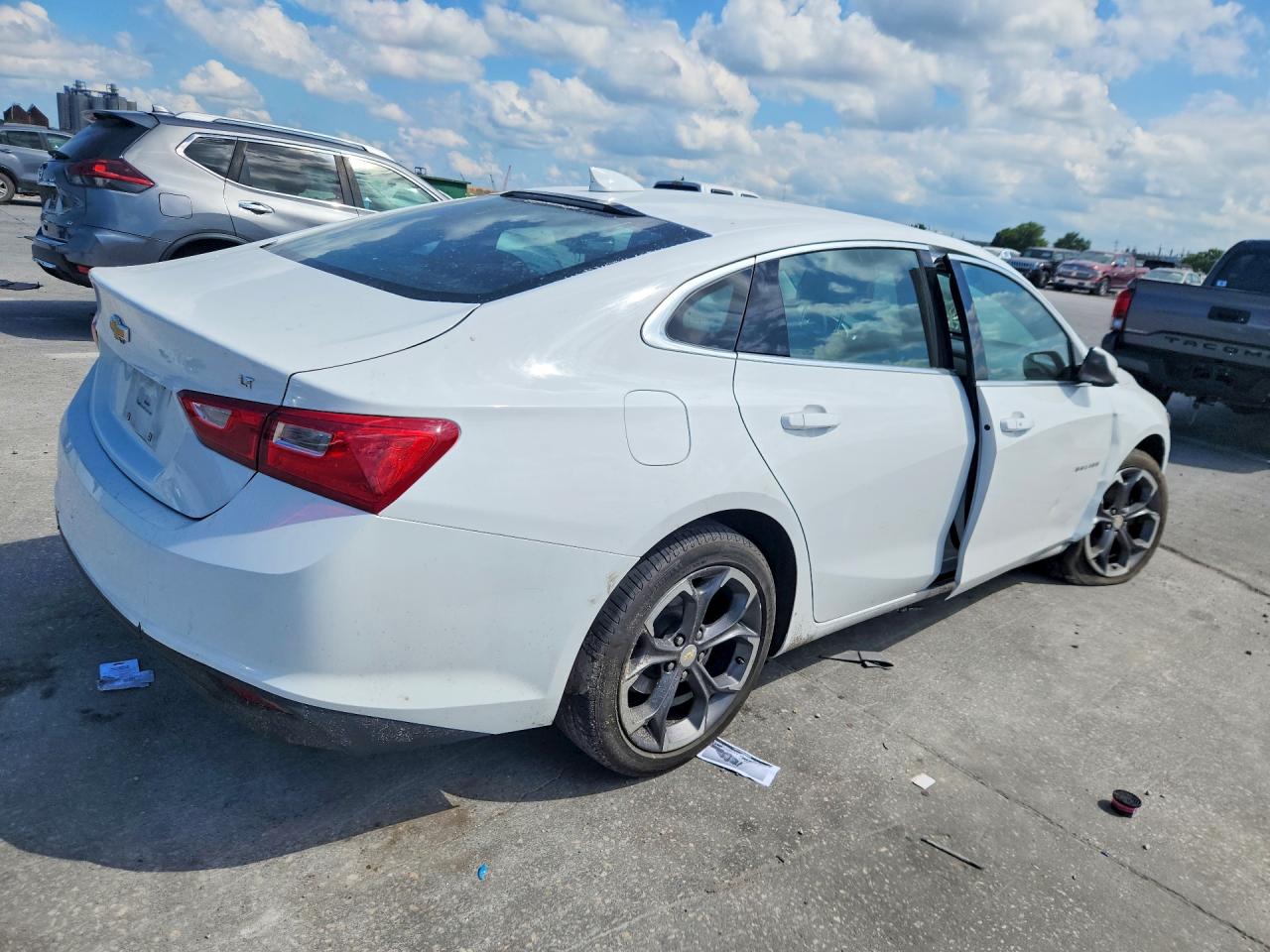 2023 CHEVROLET MALIBU LT — снимка 3