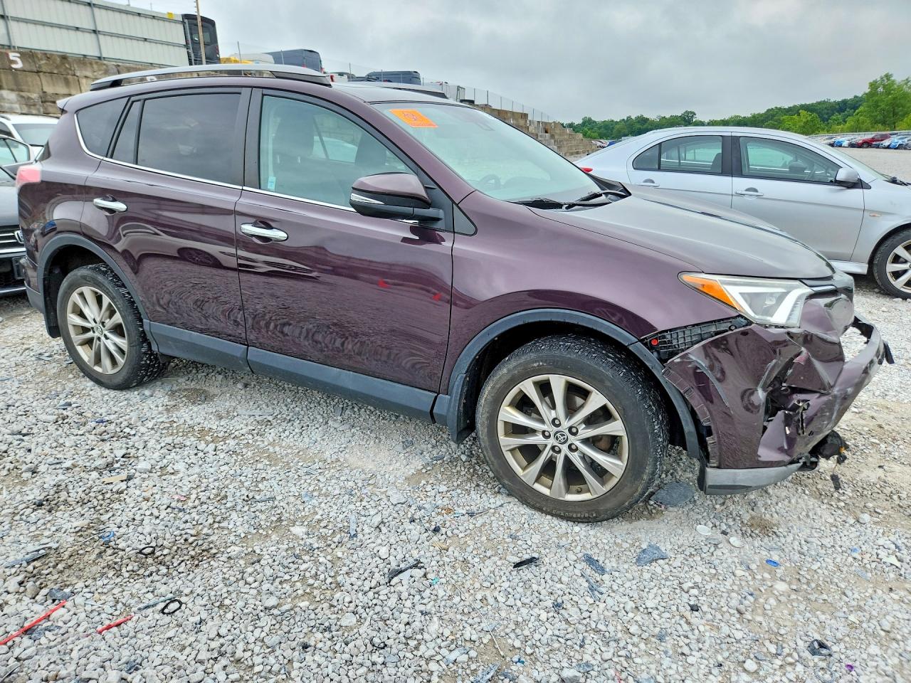 2017 TOYOTA RAV4 LIMITED — снимка 4