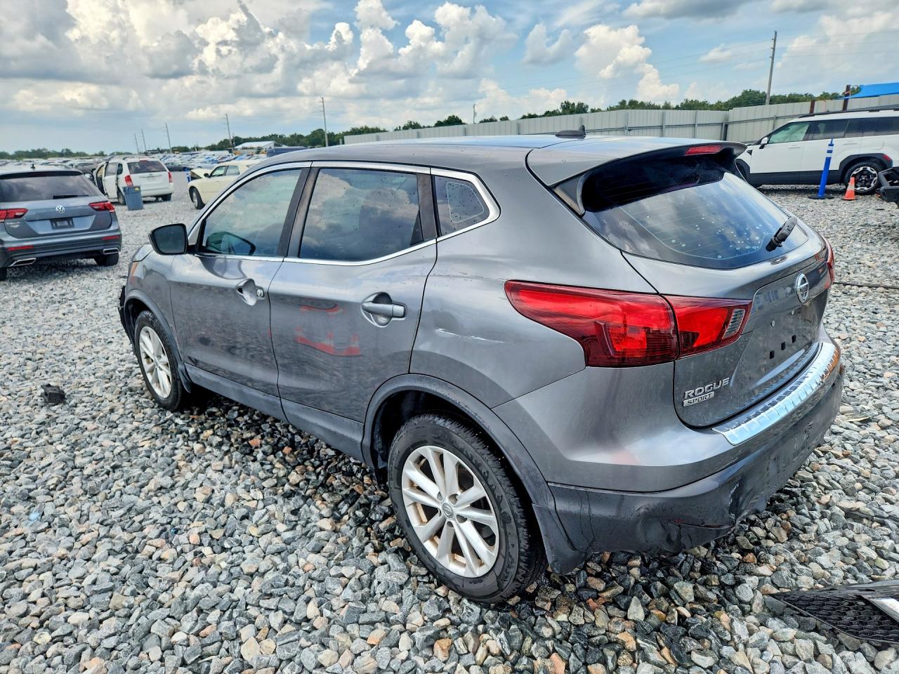 2017 NISSAN ROGUE SPORT S — снимка 2