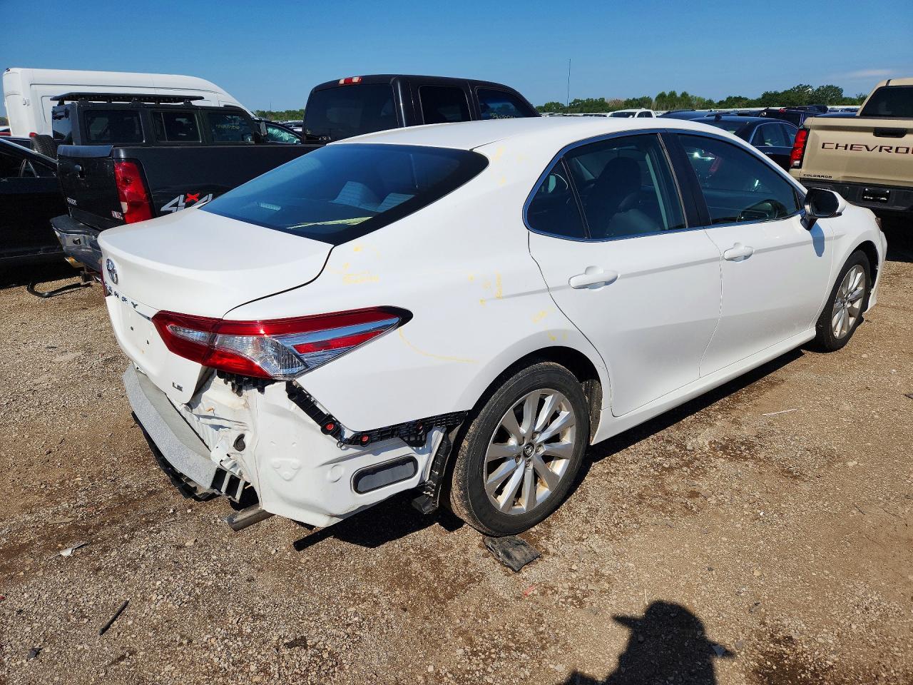 2018 TOYOTA CAMRY LE — снимка 3