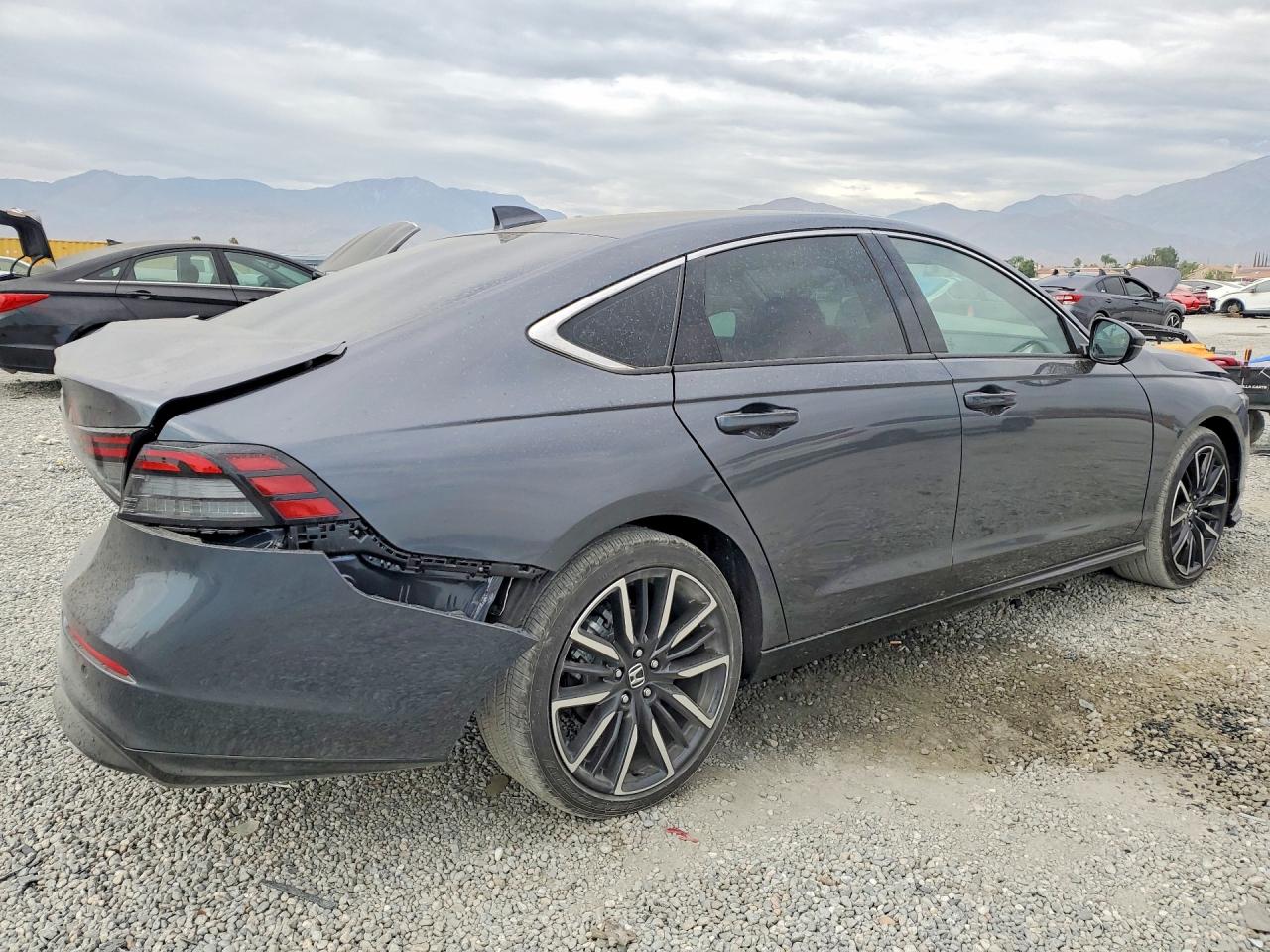 2026 HONDA ACCORD TOURING HYBRID — снимка 3