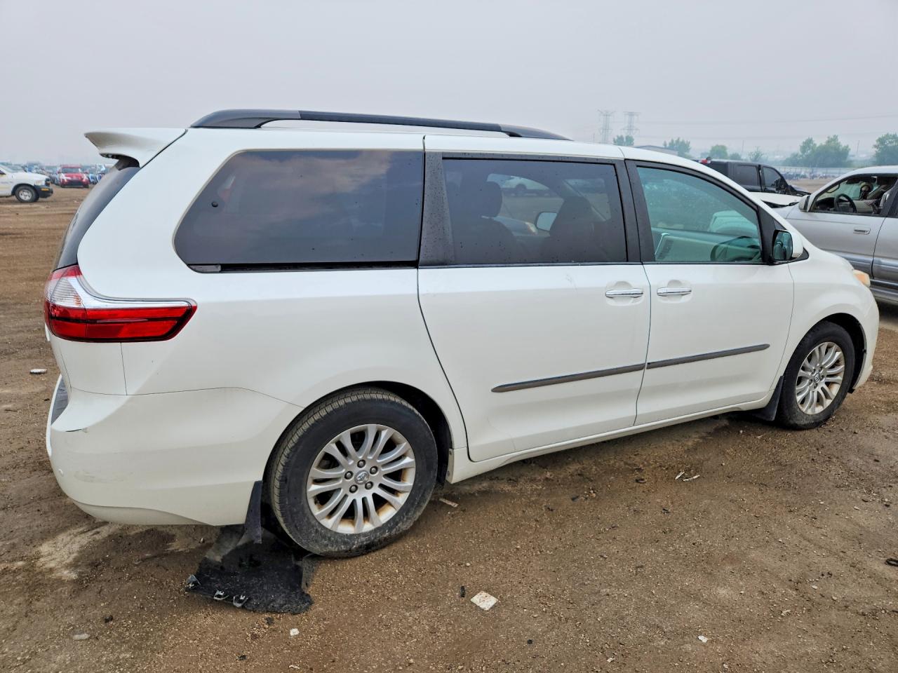 2017 TOYOTA SIENNA XLE 8-PASSENGER — снимка 3