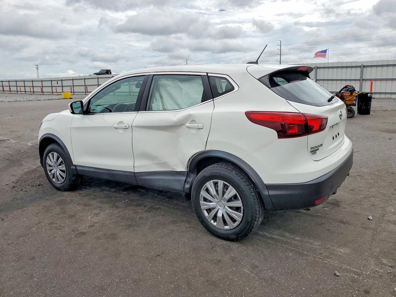 2019 NISSAN ROGUE SPORT S — снимка 2