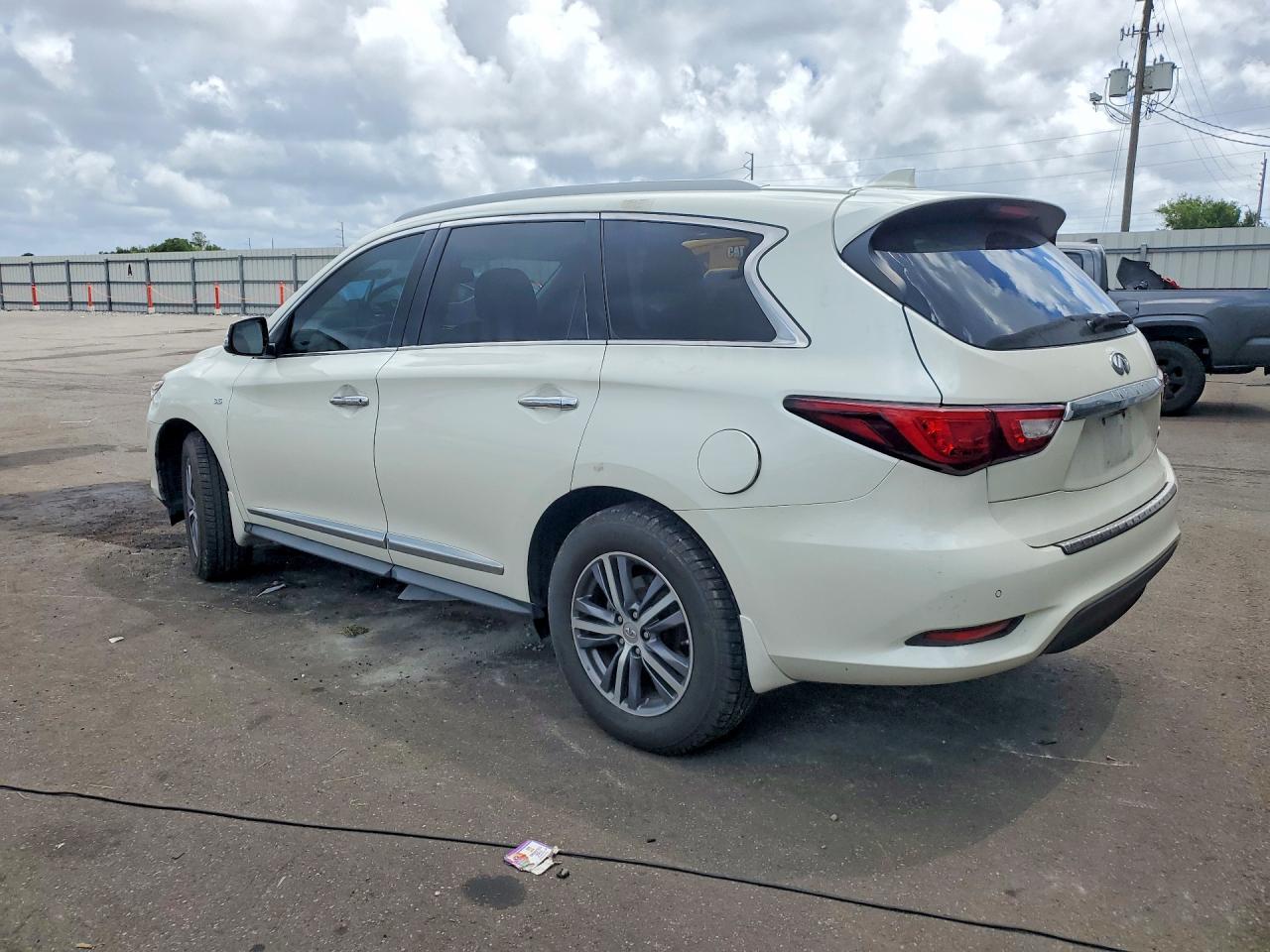 2017 INFINITI QX60 BASE — снимка 2