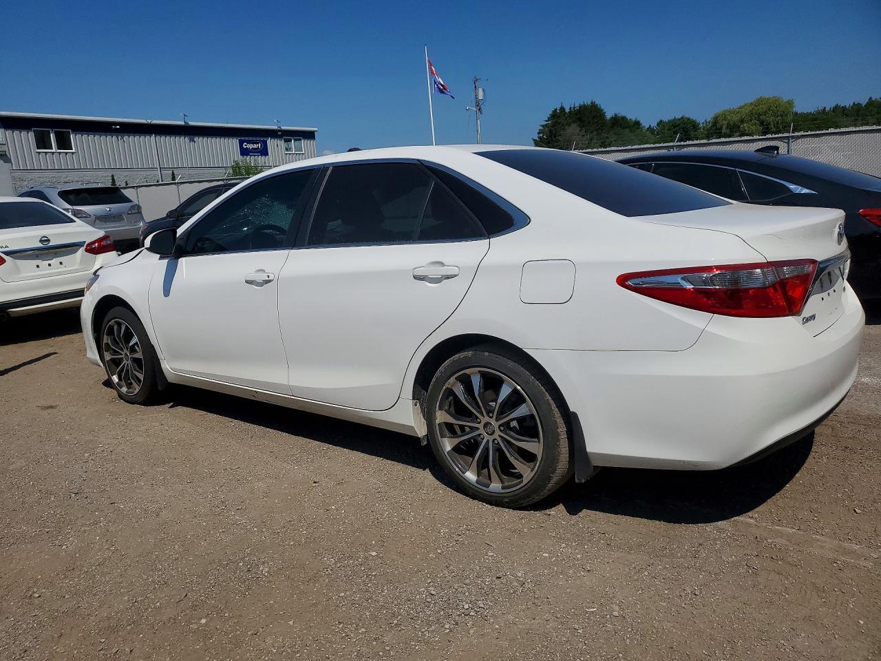 2017 TOYOTA CAMRY LE — снимка 2