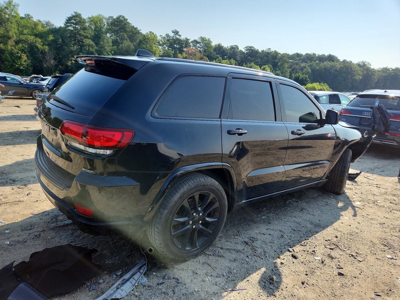 2020 JEEP GRAND CHEROKEE LAREDO — снимка 3