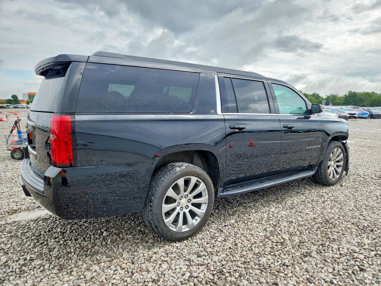 2019 CHEVROLET SUBURBAN K1500 LT — снимка 3
