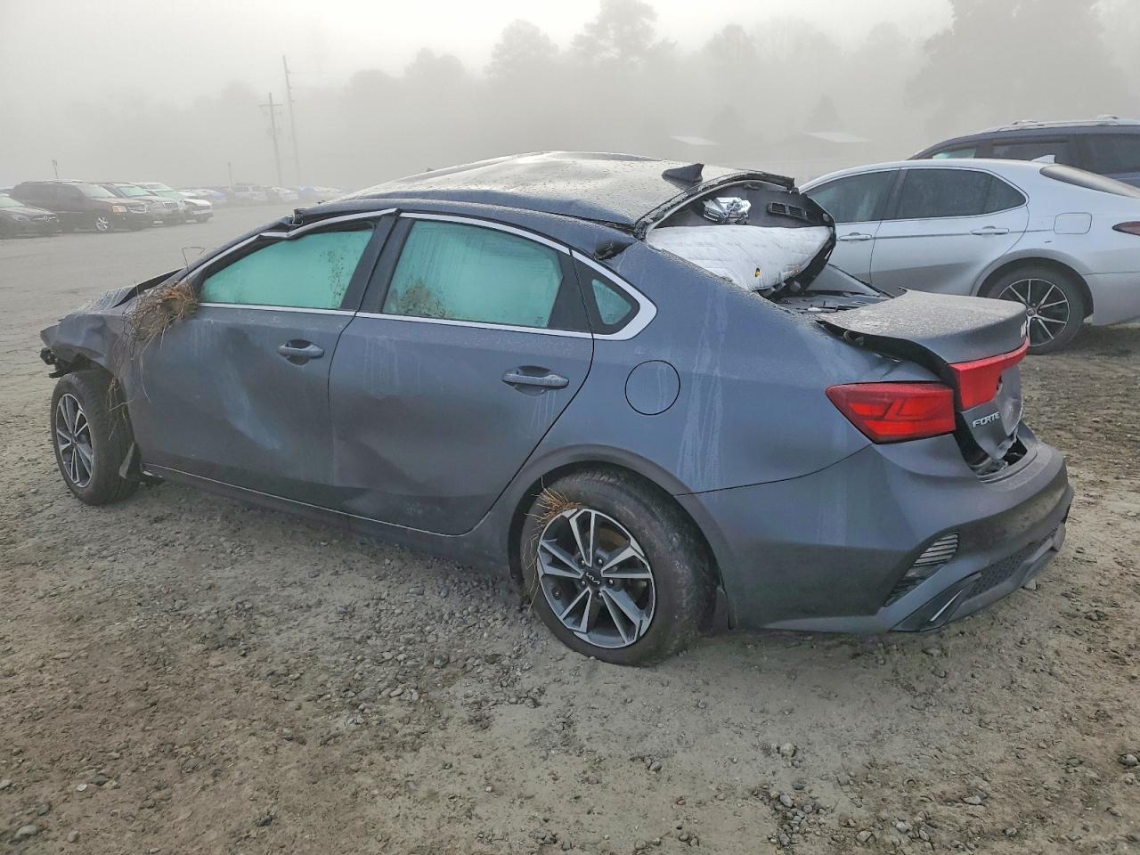 2023 KIA FORTE — снимка 2