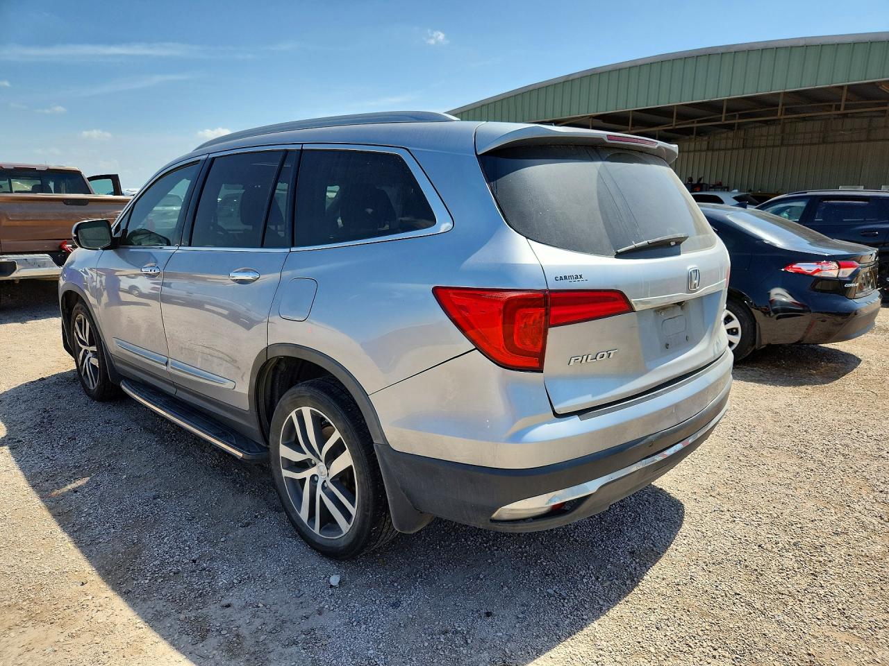 2017 HONDA PILOT ELITE — снимка 2