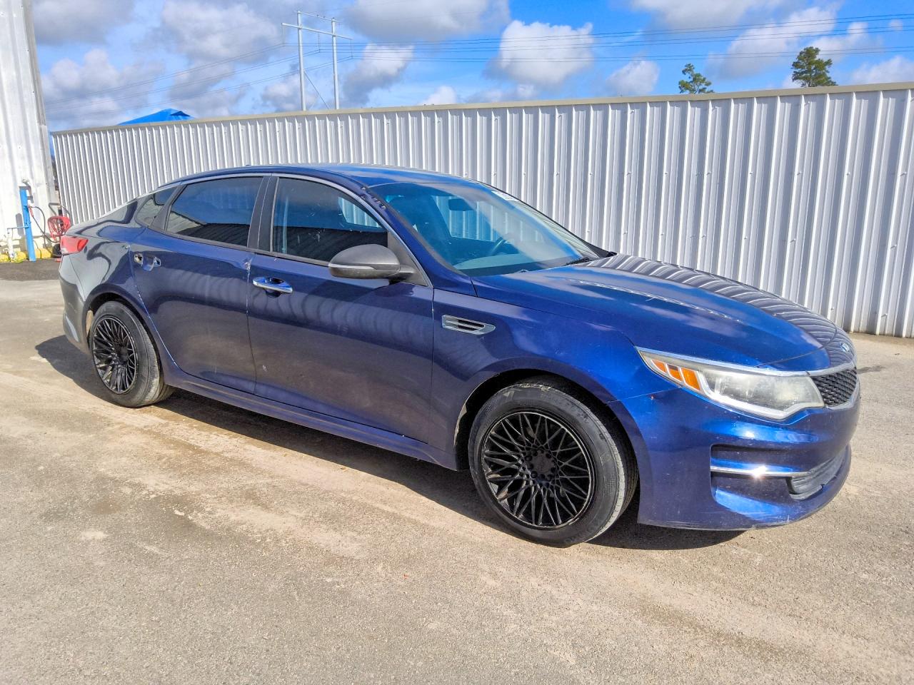 2017 KIA OPTIMA LX — снимка 4