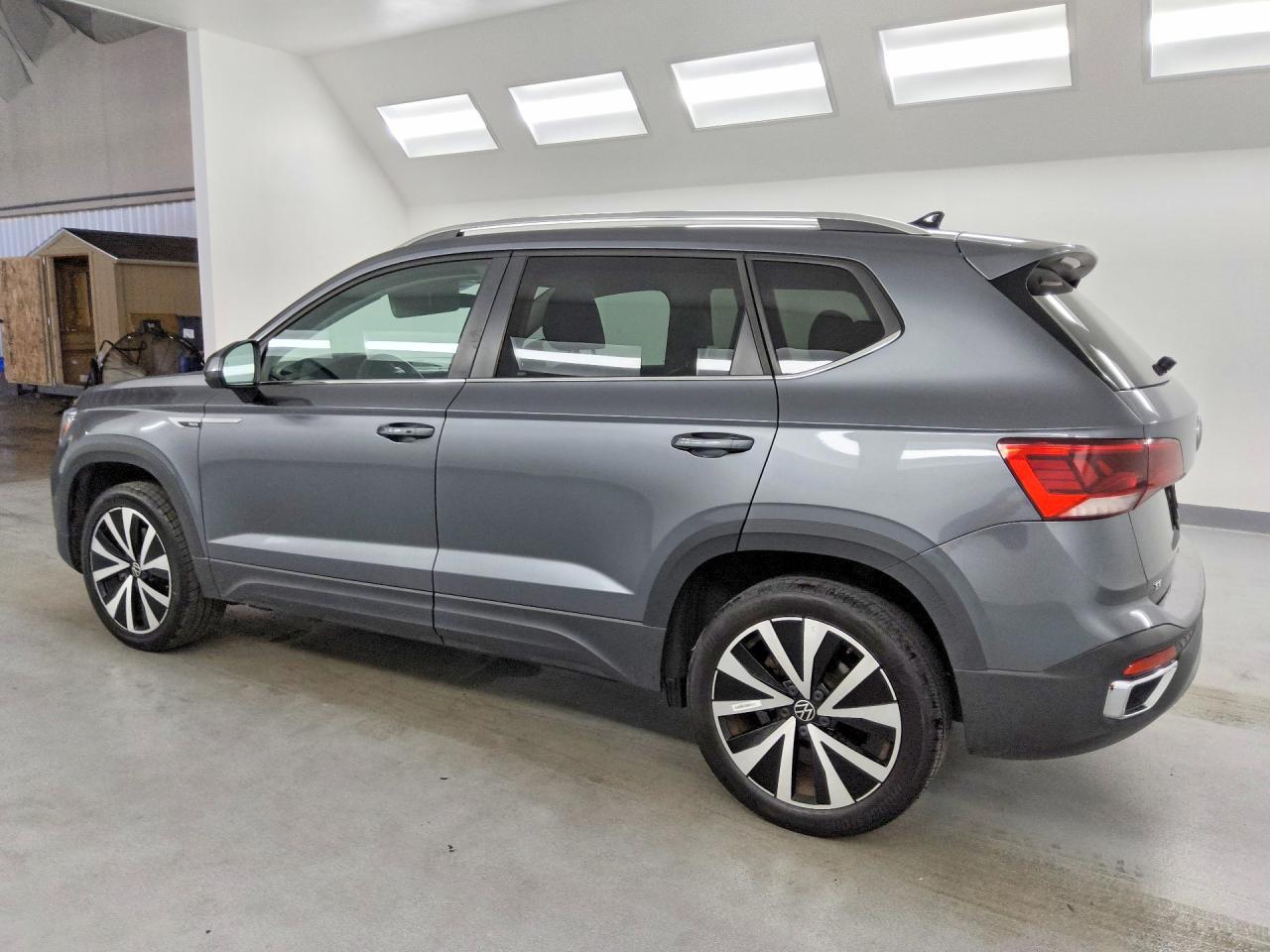 2024 VOLKSWAGEN TAOS SE — снимка 2
