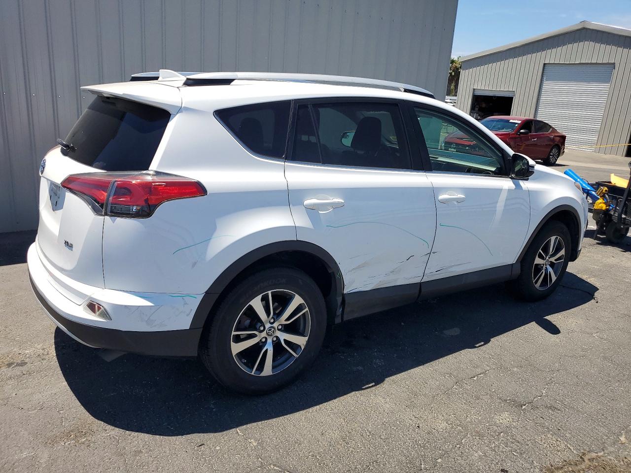 2016 TOYOTA RAV4 XLE FWD XLE — снимка 3