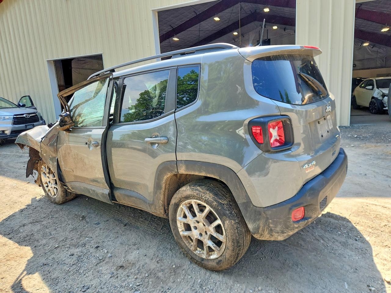 2020 JEEP RENEGADE LATITUDE — снимка 2