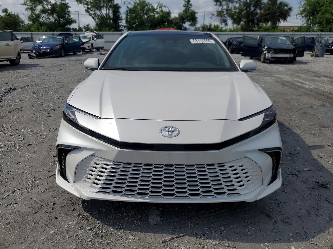 2025 TOYOTA CAMRY XSE — снимка 5
