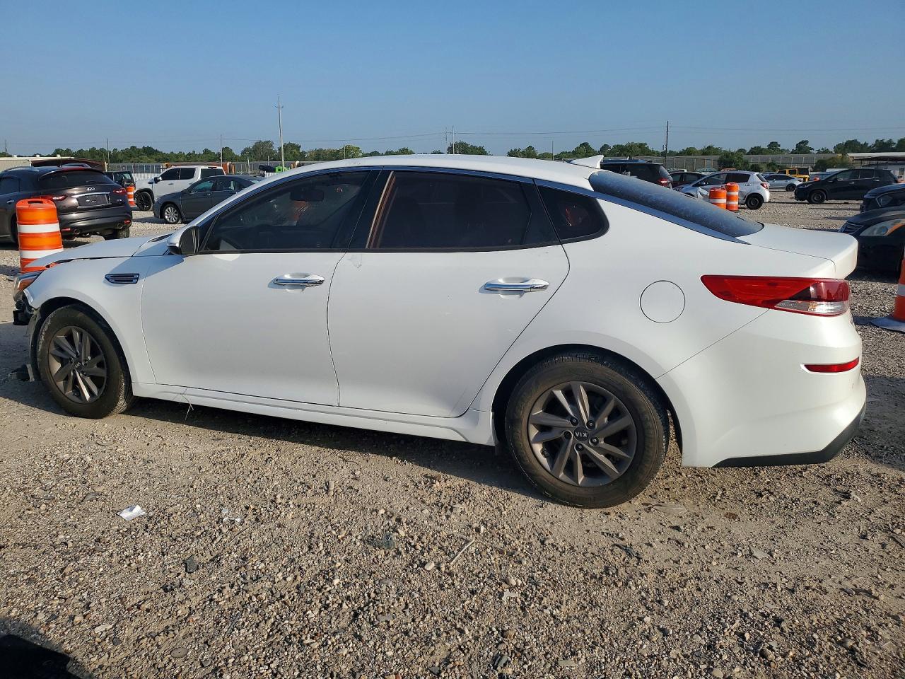 2020 KIA OPTIMA LX — снимка 2