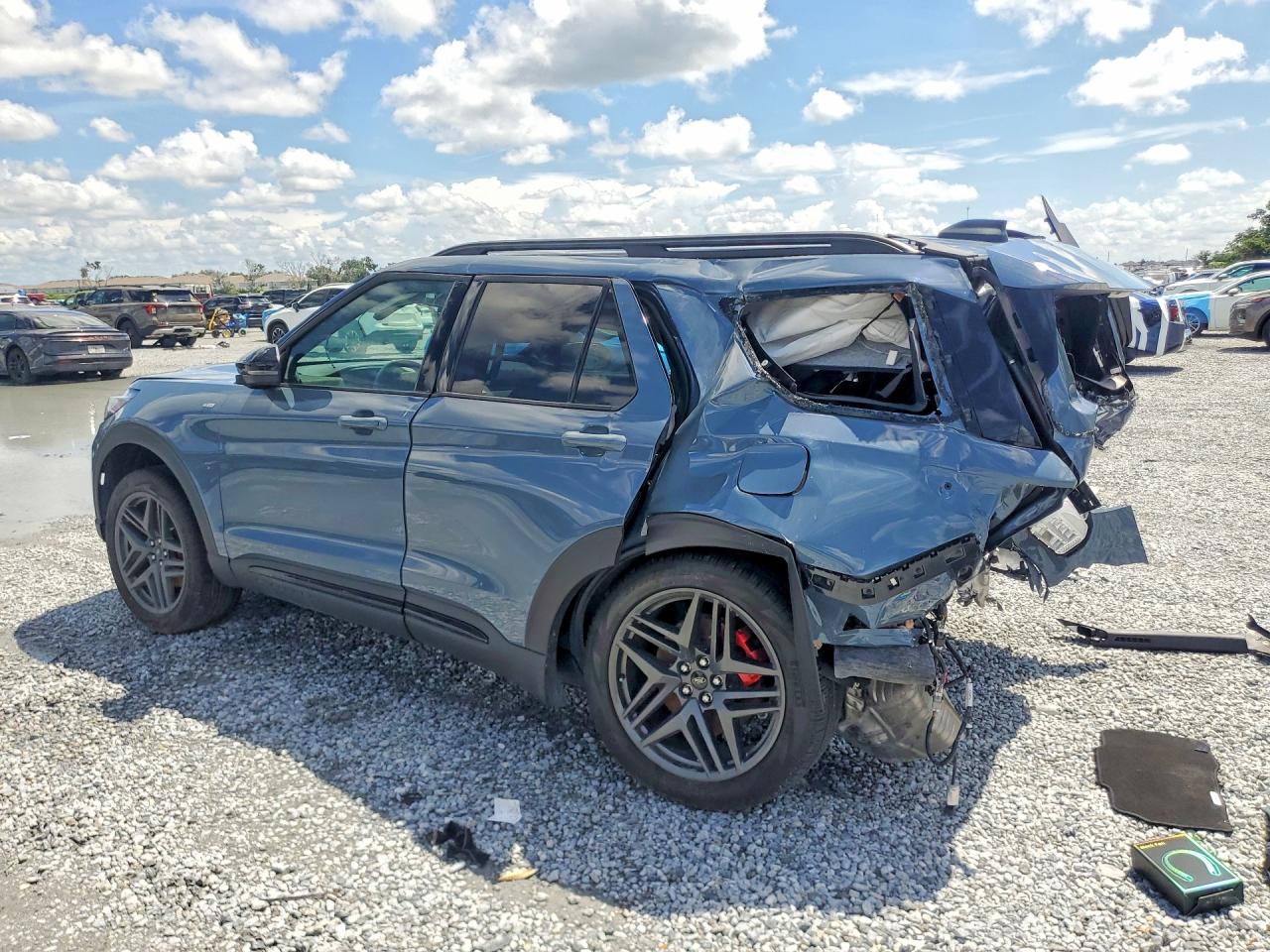 2026 FORD EXPLORER ST-LINE — снимка 2