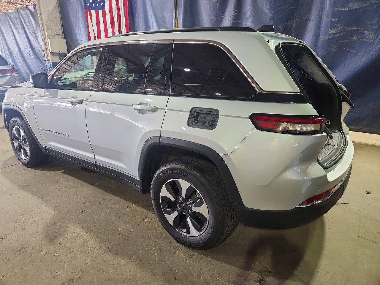 2025 JEEP GRAND CHEROKEE 4XE — снимка 2